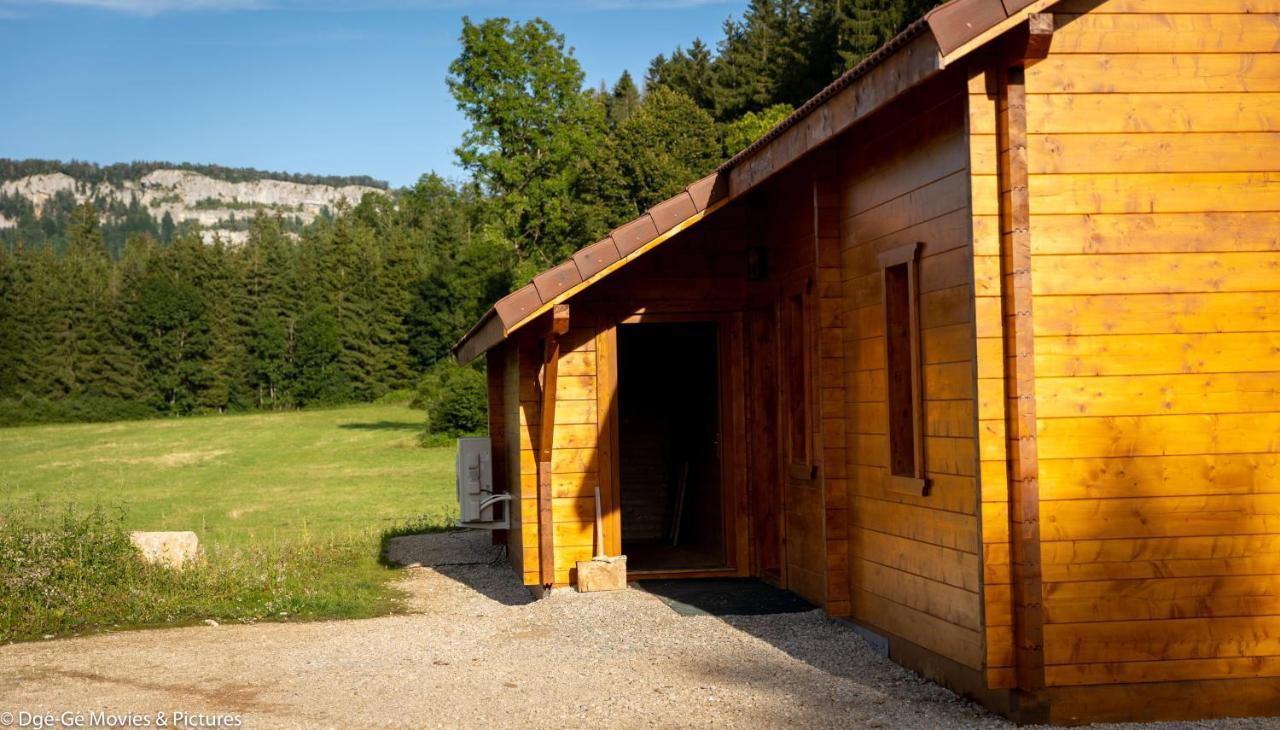 Les Jardins Du Herisson Chalet 2 Bonlieu Eksteriør bilde